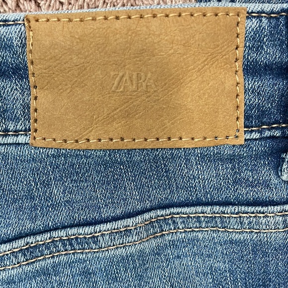 Zara high rise denim jeans size 4. - Picture 6 of 10
